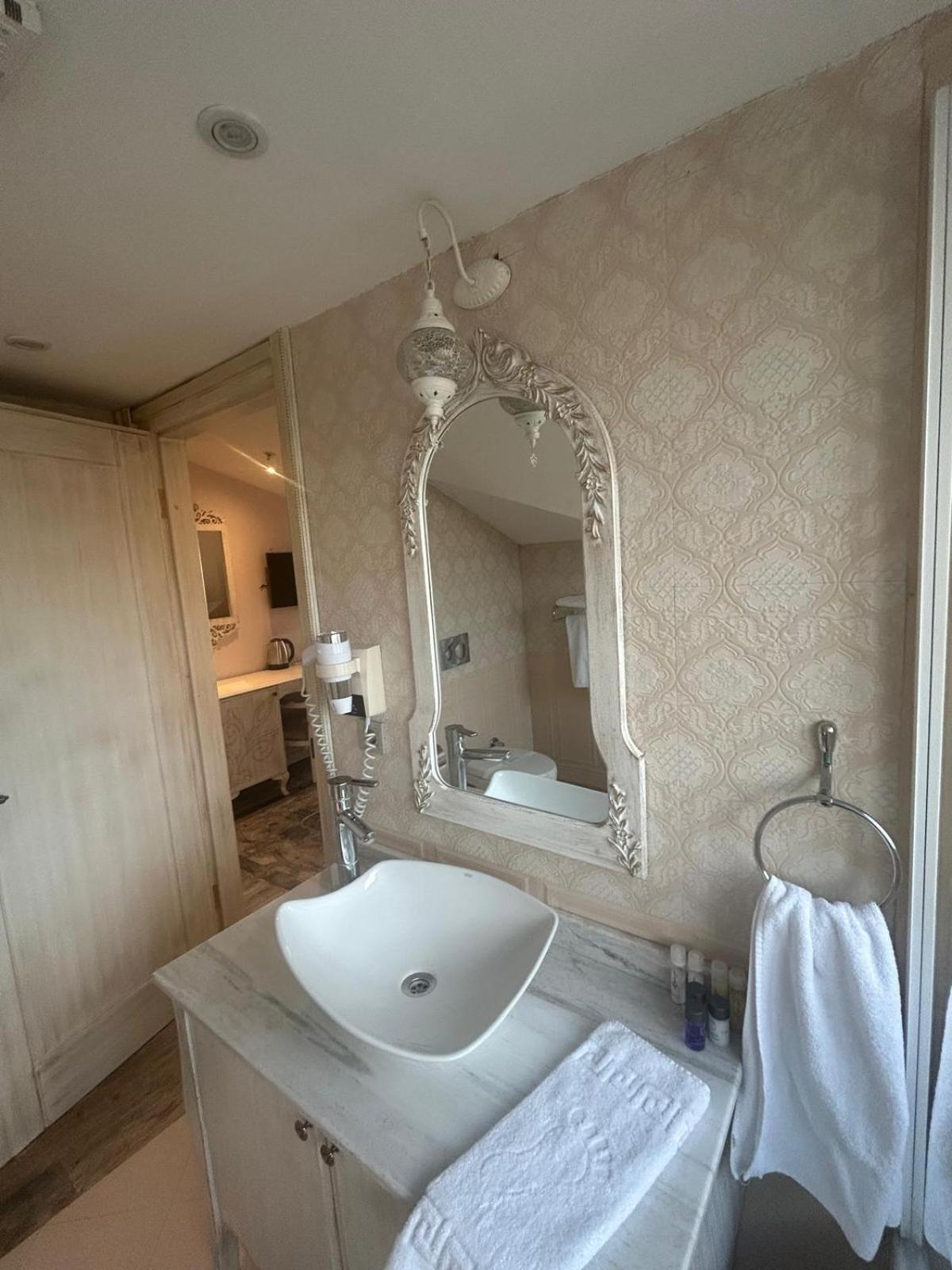 Elegance Asia Hotel อิสตันบูล ภายนอก รูปภาพ